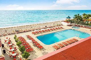 Pool
 di Ramada Plaza Marco Polo Beach Resort