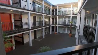 SoMa House