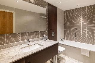 King Deluxe Family Room