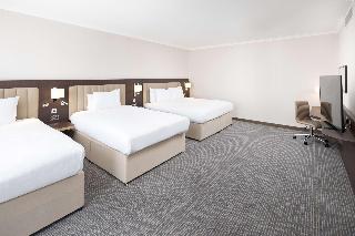 King Deluxe Family Room