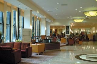 Lobby
 di Holiday Inn Kensington Forum