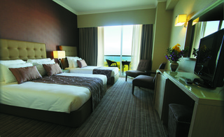 Room
 di Acapulco Beach Club and Resort