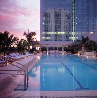 Pool
 di Conrad Miami