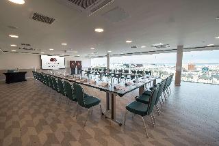 DoubleTree by Hilton Edinburgh City Centre photo 2