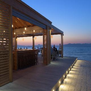Avra Beach Resort