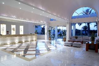 Avra Beach Resort