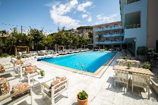 La Piscine Art Hotel