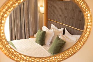 La Piscine Art Hotel