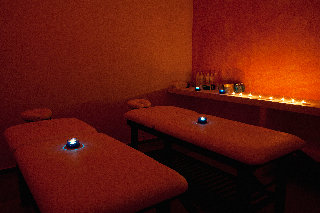 Sports and Entertainment
 di Alia Palace