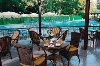 Pool
 di Kapetanios Odyssia