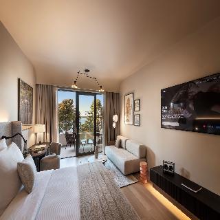 Room Room