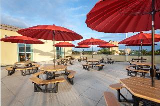 Desert Palms Hotel