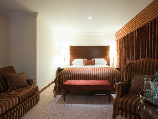 Room
 di Norwood Hall