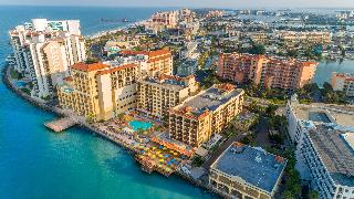 Holiday Inn & Suites Clearwater Beach