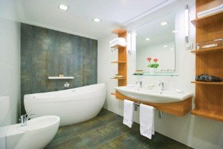 Room
 di International