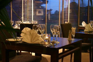 Eight Acres Hotel, Aberdeen
