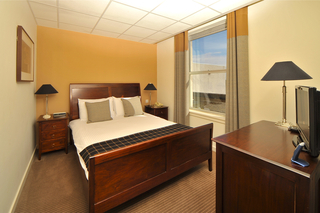 Eight Acres Hotel, Aberdeen