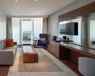 Makedonia Palace
