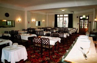 Restaurant
 di County