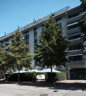 General view
 di Senator