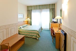Hotel The Originals Milan Nasco, Milan