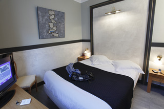 Adonis Marseille Vieux Port - Hotel Du Palais undefined