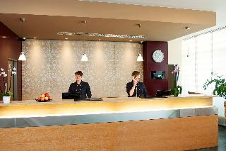 Lobby
 di NH Zurich Airport