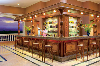 Bar
 di Dreams Punta Cana Resorts & Spa All Inclusive