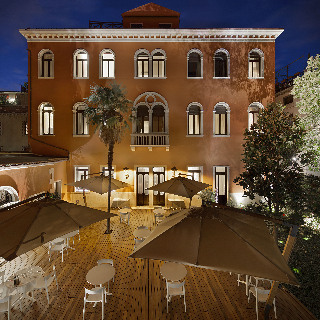Terrace
 di NH Palazzo Barocci