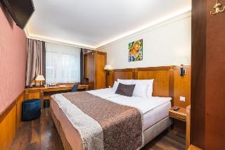 Carlton Hotel Buda Castle