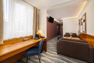 Carlton Hotel Buda Castle