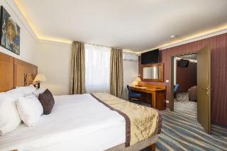 Carlton Hotel Buda Castle