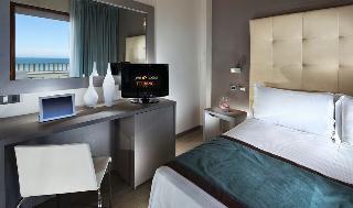 Yes Hotel Touring, Rimini