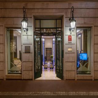 Hotel Mondial, BW Premier Collection