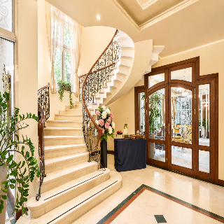 Crystal Palace Boutique Hotel