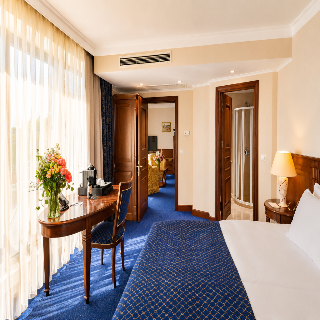 Crystal Palace Boutique Hotel