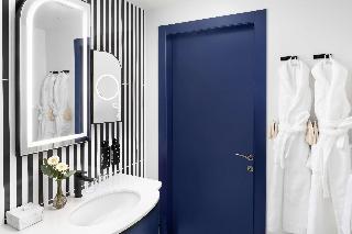 King Classic Room