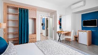Family Connecting Room