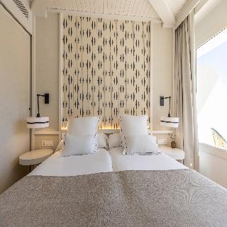 Room Room