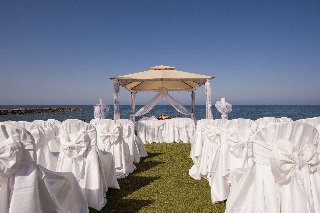 Sports and Entertainment
 di Constantinou Bros Athena Beach Hotel