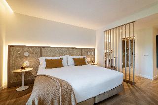 Room Room