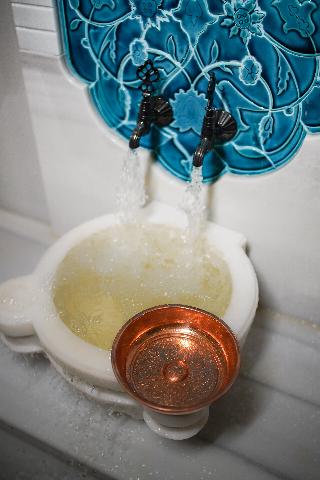 Sports and Entertainment
 di Almira