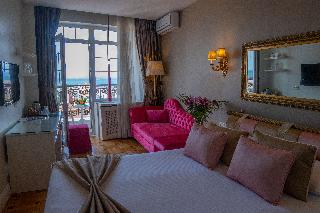 Avicenna Hotel