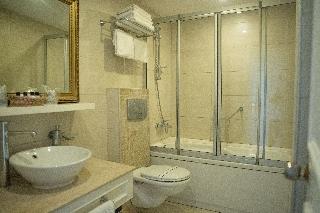 Avicenna Hotel