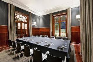 Conferences
 di NN 1898