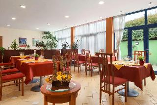 Ramada by Wyndham Airport Prague - Restaurant