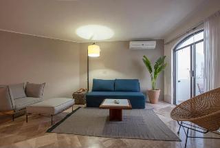 Room Room