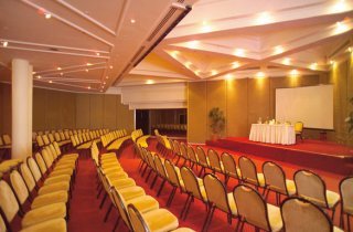 Conferences
 di Majesty Club La Mer