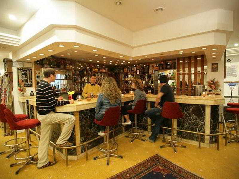 Bar
 di Altinoz Hotel
