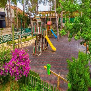 Champion Holiday Village